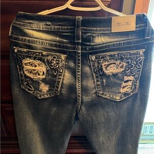 Miss Me Women's Distressed Blue Crop Cut Jeans